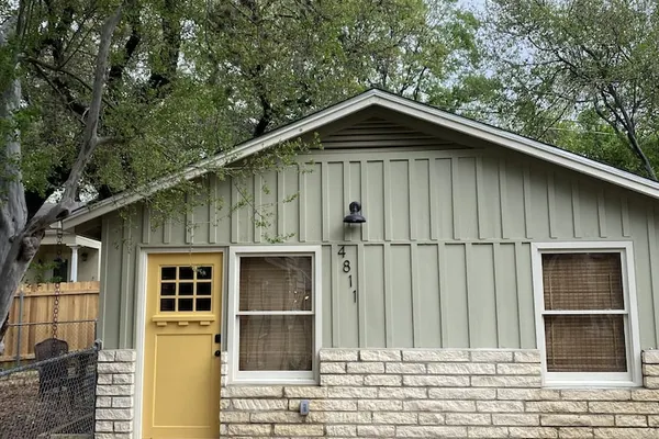 Photo 1 - Rosedale Bungalow