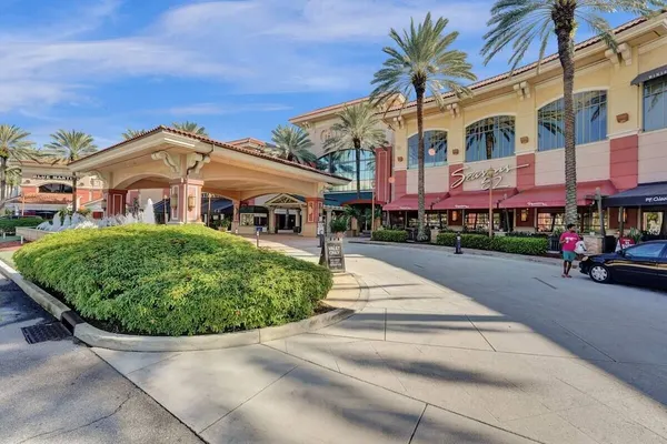 Photo 1 - Eden by the Beach