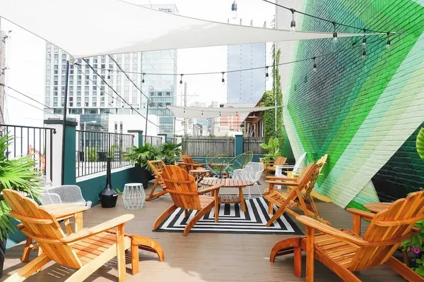 Photo 1 - Sleeps 48 25 Units 2 Blocks From Broadway Sobro Guest House by Avantstay