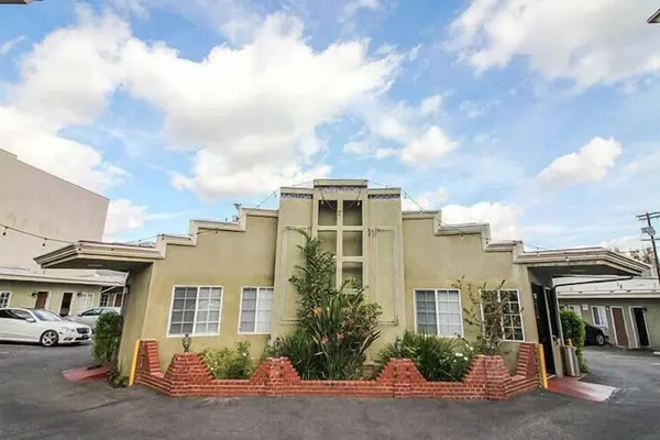 Photo 1 - Carlton Motor lodge