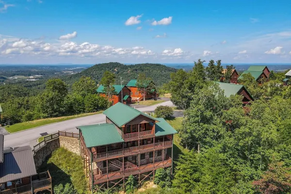 Photo 1 - Starr Crest Lodge