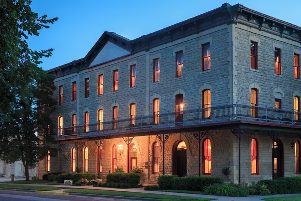 Photo 1 - Historic Elgin Hotel