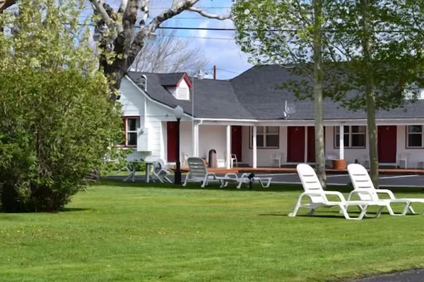 Photo 1 - Silver Maple Inn