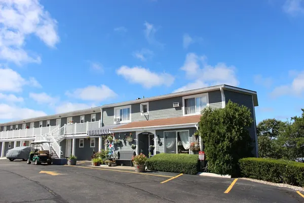 Photo 1 - Cape View Motel