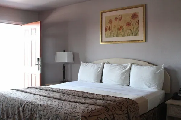 Photo 1 - Parks Inn Bowie