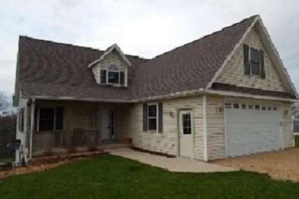 Photo 1 - Tomahawk House