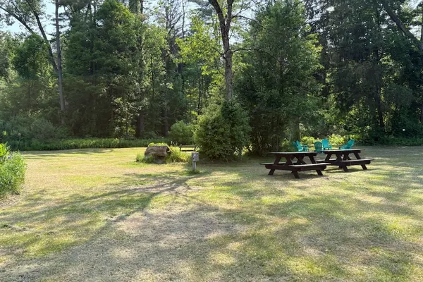 Photo 1 - Saratoga Garden Motel