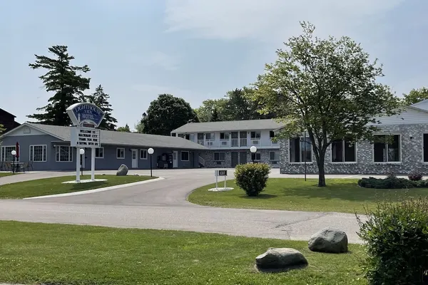 Photo 1 - Lighthouse View Motel