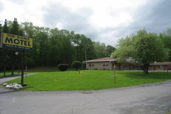 Photo 1 - The Rome Motel