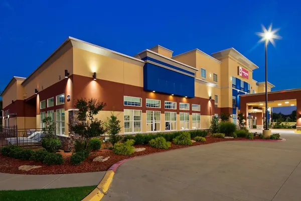 Photo 1 - Best Western Plus The Inn & Suites At Muskogee