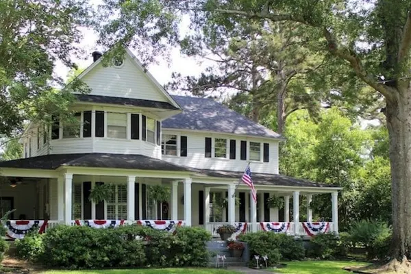 Photo 1 - Huffman House