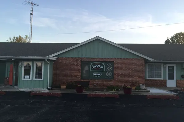 Photo 1 - Carlin Villa Motel