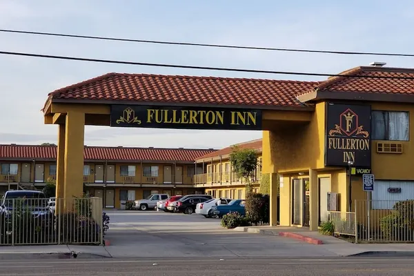 Photo 1 - Fullerton Inn - Near Medieval Times