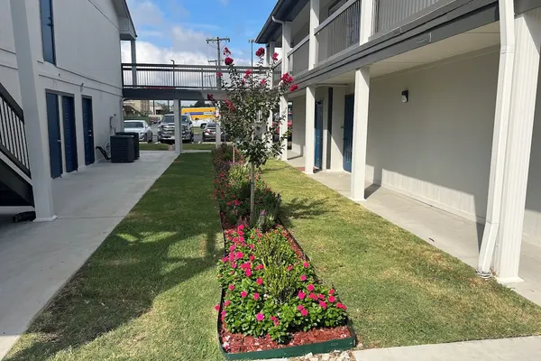 Photo 1 - Studio 6 Tulsa, OK - Central