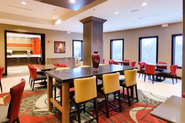 Photo 1 - Holiday Inn Express & Suites Plymouth - Ann Arbor Area by IHG