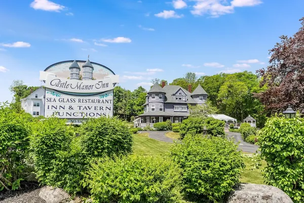 Photo 1 - Castle Manor Inn