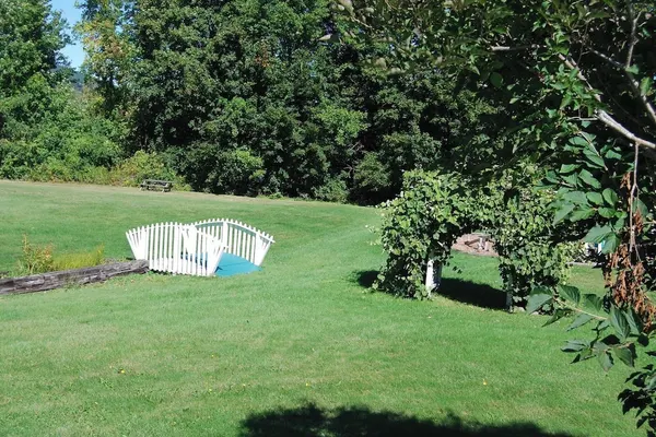 Photo 1 - Cedar Crest Inn