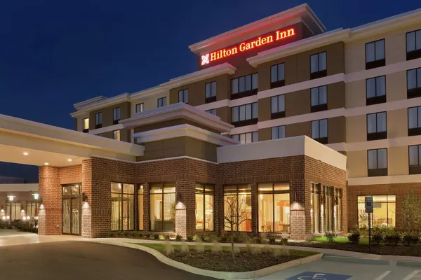 Photo 1 - Hilton Garden Inn Pittsburgh Airport South-Robinson Mall