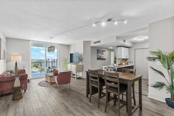 Photo 1 - 2Br2Ba Next To Jackson Memorial Hospital