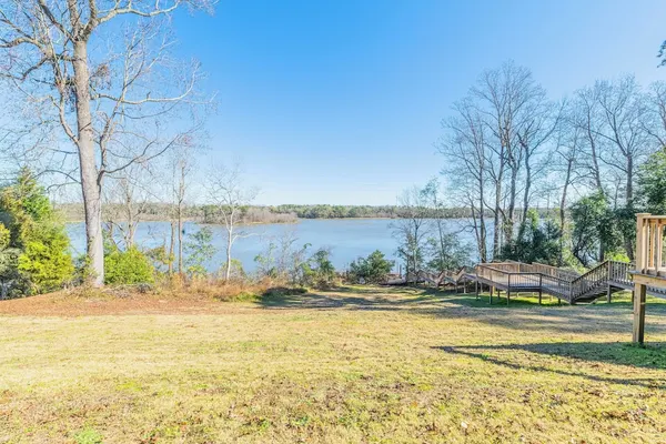 Photo 1 - Modern Lakeside Retreat