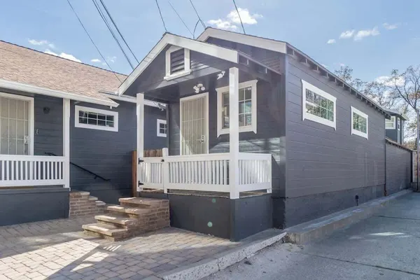 Photo 1 - Modern 1-br Apartment Close to Downtown Vibes