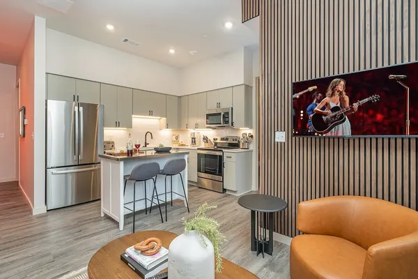 Photo 1 - Harmony Hideaway - Mins to Broadway - In Music Row