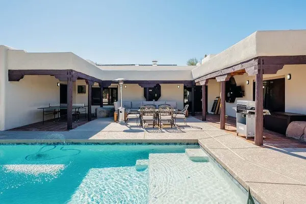 Photo 1 - Bed Rock Desert -pool Heat Available - Spring Break