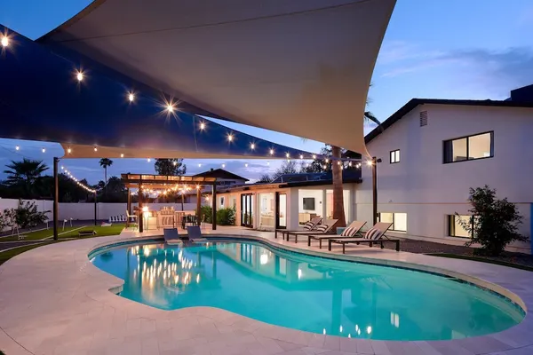 Photo 1 - Sunburst Estate - Pool - Hot Tub - Tons of Games!