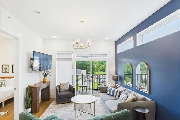 Photo 1 - Gallatin Retreat-private Balcony-in East Nashville