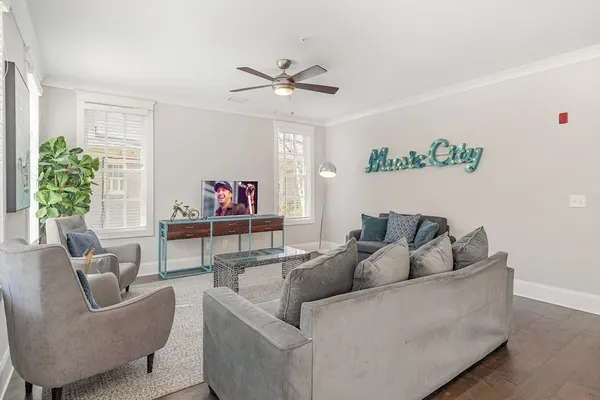 Photo 1 - Ivory - Private Porch - Walk to Centennial Park