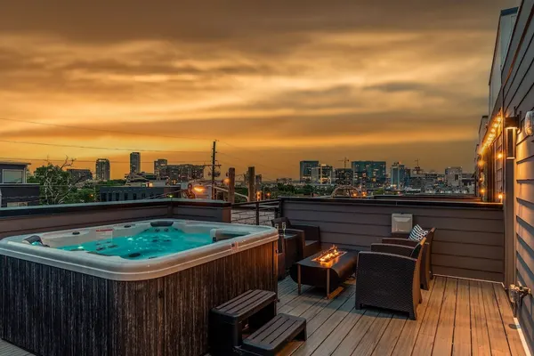 Photo 1 - Luxe-tennessee Row-heart of Gulch-mins to Broadway