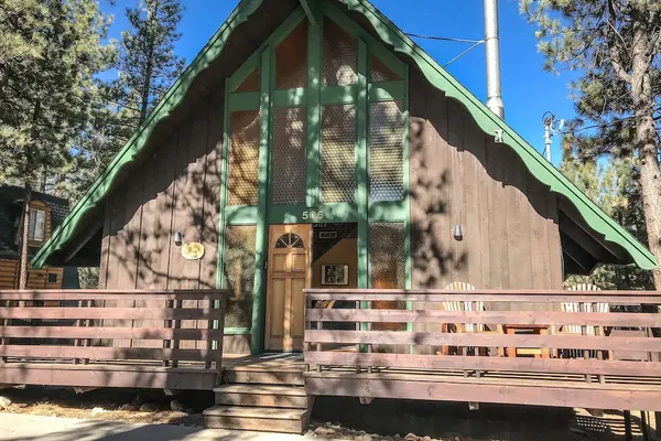 Photo 1 - Pinewood Haus #301