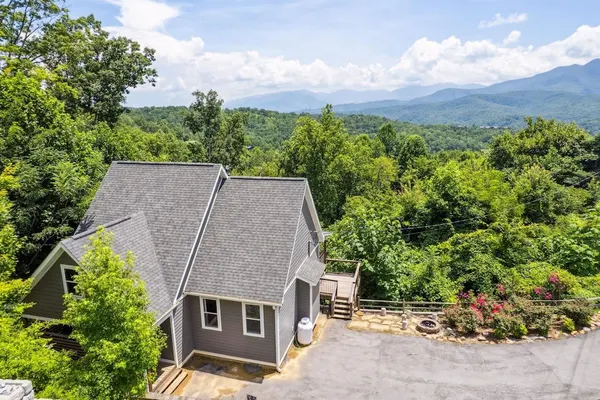 Photo 1 - Amazing Views Hot Tub Arcade Firepit