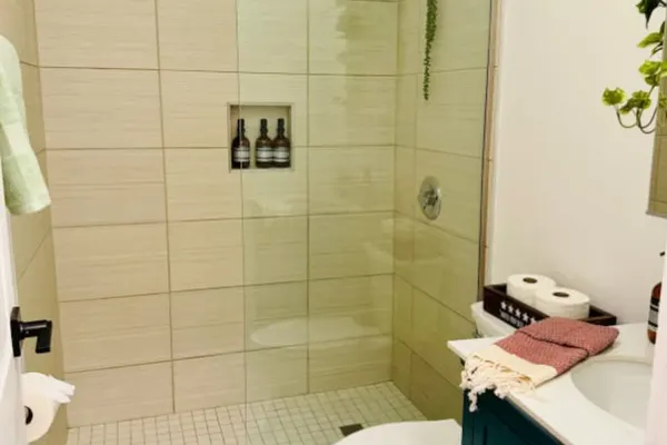 Photo 1 - Jungle House Downtown Columbus – Modern Boutique Suites