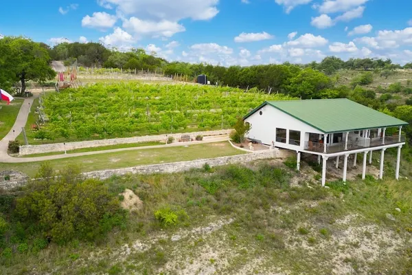 Photo 1 - Chardonnay Haus - Unit C