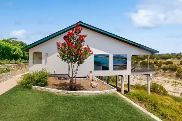Photo 1 - Vineyard Haus