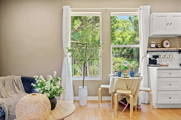 Photo 1 - Tranquil Nature Retreat Private Patio & Cozy Charm