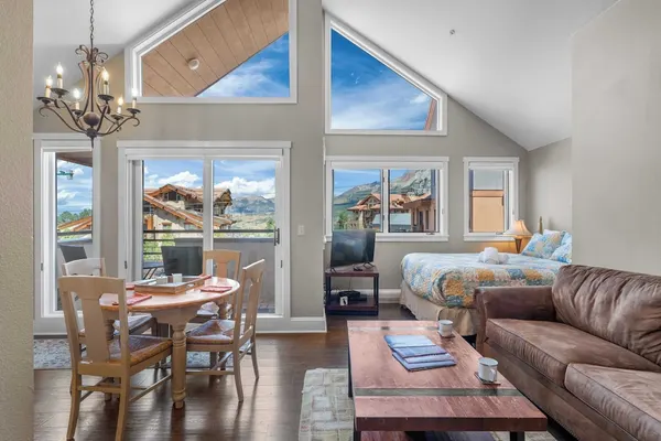 Photo 1 - Blue Mesa Lodge 40C by Avantstay Ski In/ Ski Out Unit w/ Balcony!