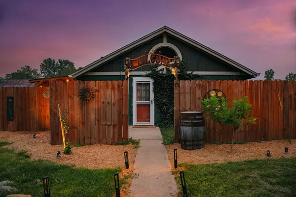 Photo 1 - Cowboy Bunkhouse hot tub Lake Farm Nature