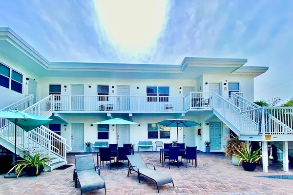 Photo 1 - Hollywood Boardwalk Studio Fully Equipped Kitchen