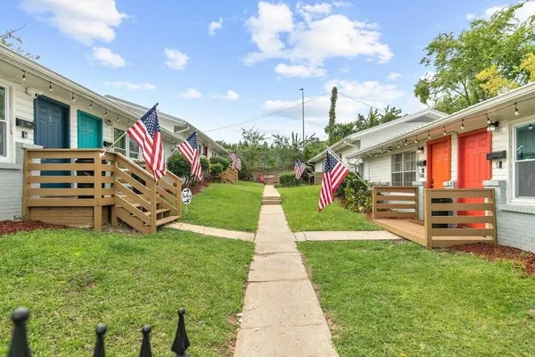 Photo 1 - 12th Ave The Bricks - Unit 2