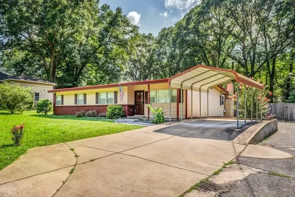 Photo 1 - Mccorkle Retreat