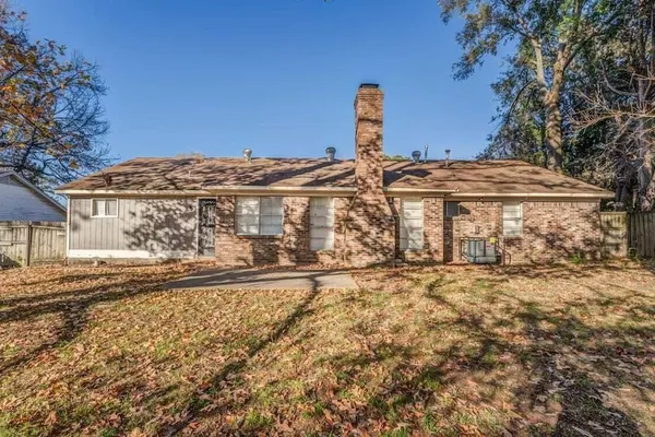 Photo 1 - Yale Gather Hideaway