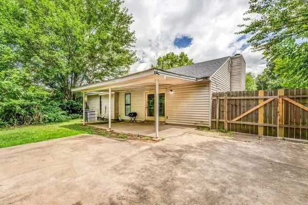 Photo 1 - Wildwind Charmer