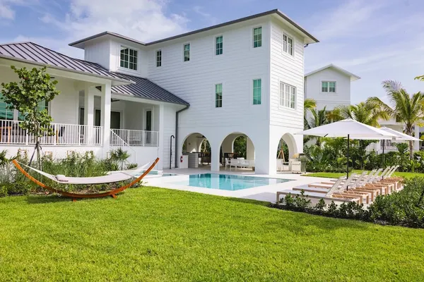 Photo 1 - Brand New The Greenmoor House With Pool