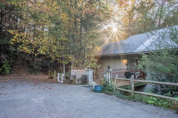 Photo 1 - Sasquatch Lodge F