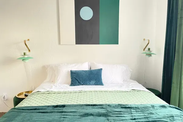 Photo 1 - MCM Styled Condo Sleeps 4 Pool hot tub