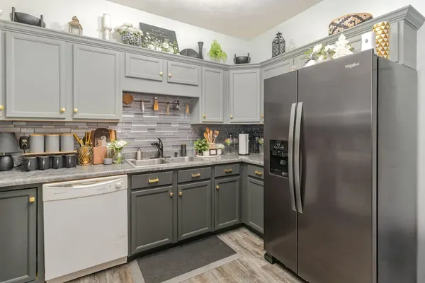 Photo 1 - Stylish 2BR Townhome w Garage Patio Perfect for Stays or Assignments