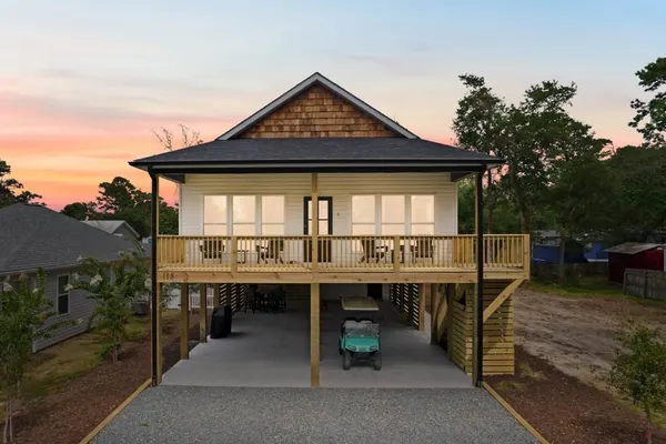 Photo 1 - New Listing Luxury House 5 Min Walk to Beach