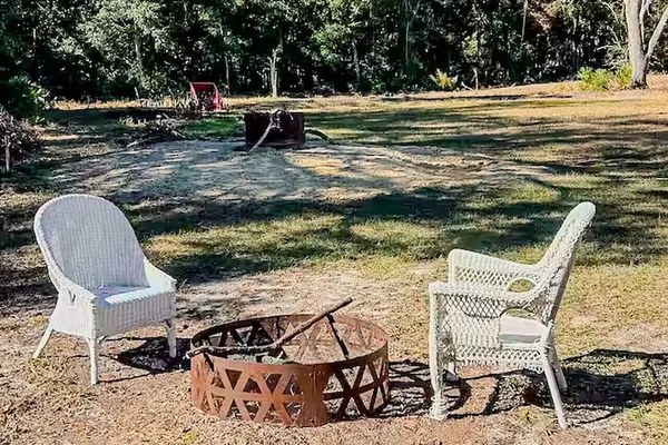 Photo 1 - Crystal River Retreat - Salt Water Pool